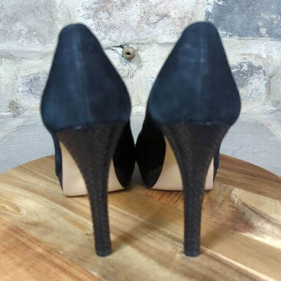 Calvin Klein Kendall Black Suede Snake Embossed Heel Platform Pumps Size 8M - Picture 7 of 16